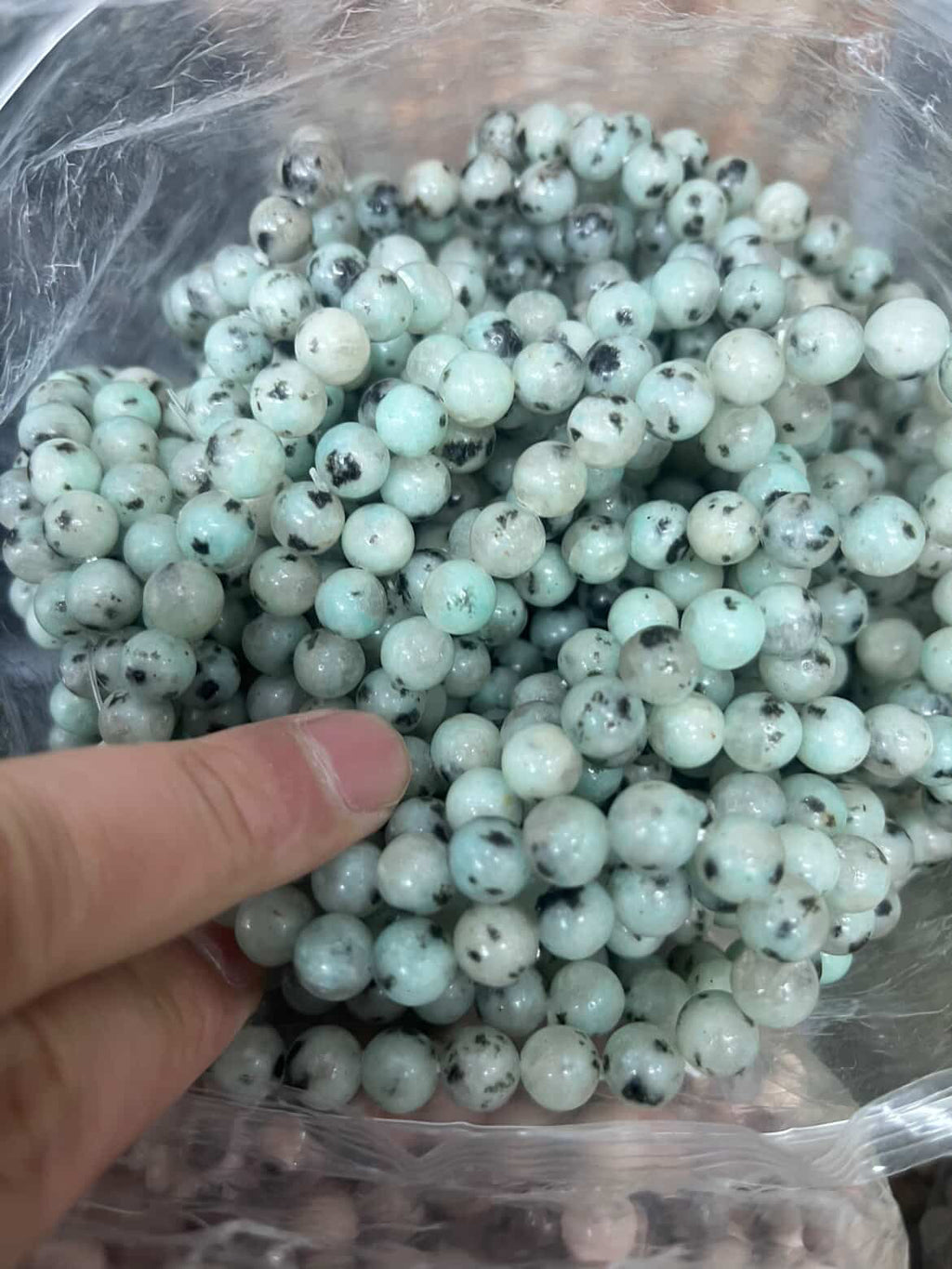 yve bracelets// $1 each pick here// round beads 8mm