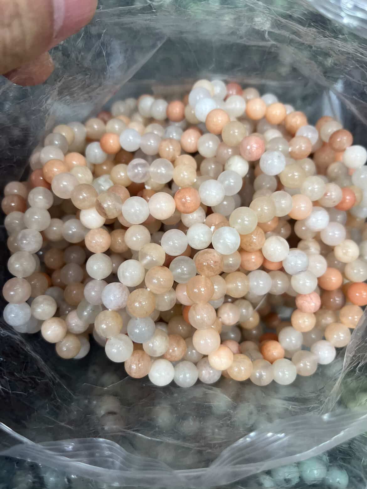 yve bracelets// $1 each pick here// round beads 8mm